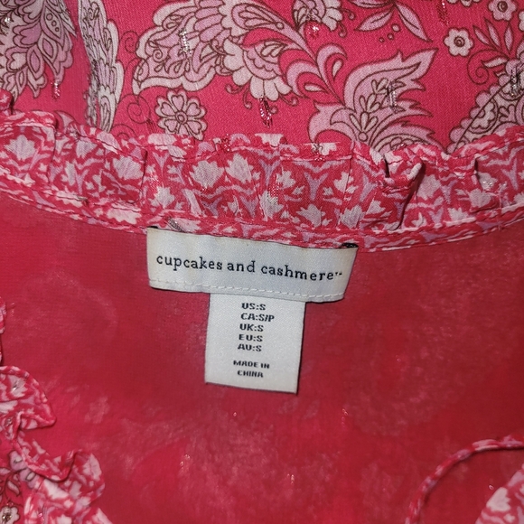 Cupcakes and Cashmere Pink Paisley Puff Sleeve Blouse S - Picture 7 of 7